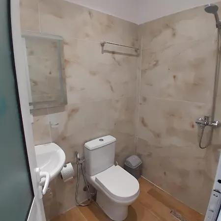 Damir Gæstehus Vlorë