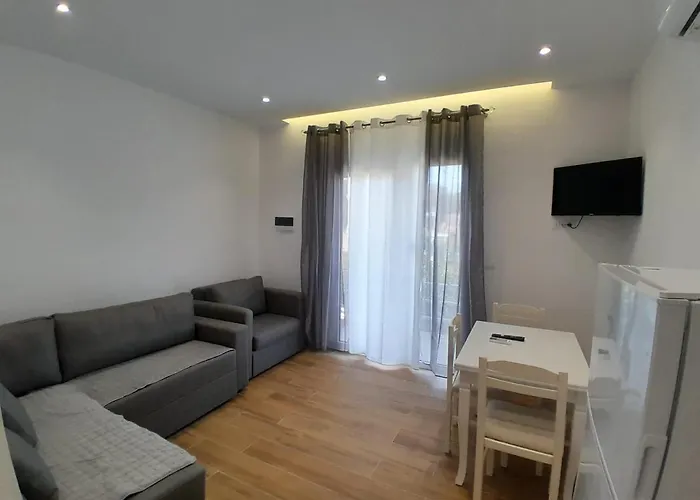 게스트하우스 Damir Vlorë