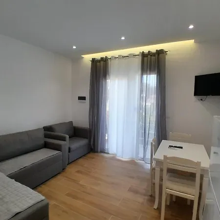 Affittacamere Damir Vlorë